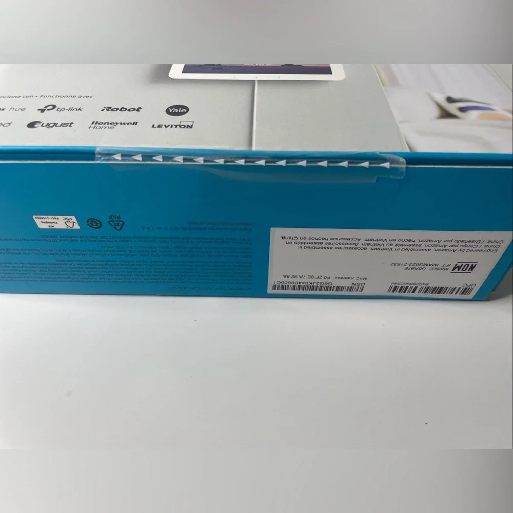 Amazon Echo Hub 8